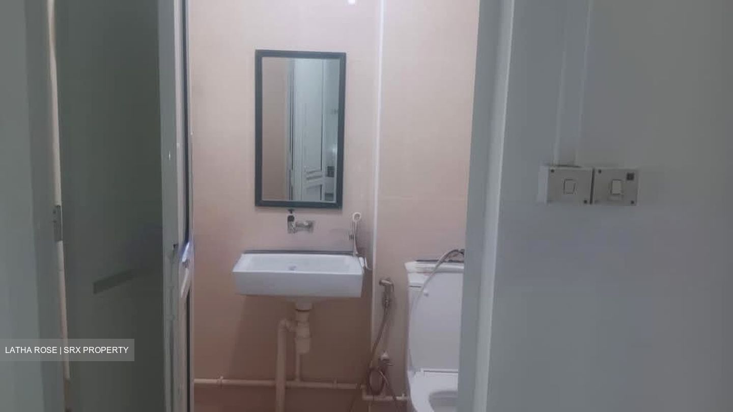 Blk 722 Jurong West Avenue 5 (Jurong West), HDB 4 Rooms #560771921
